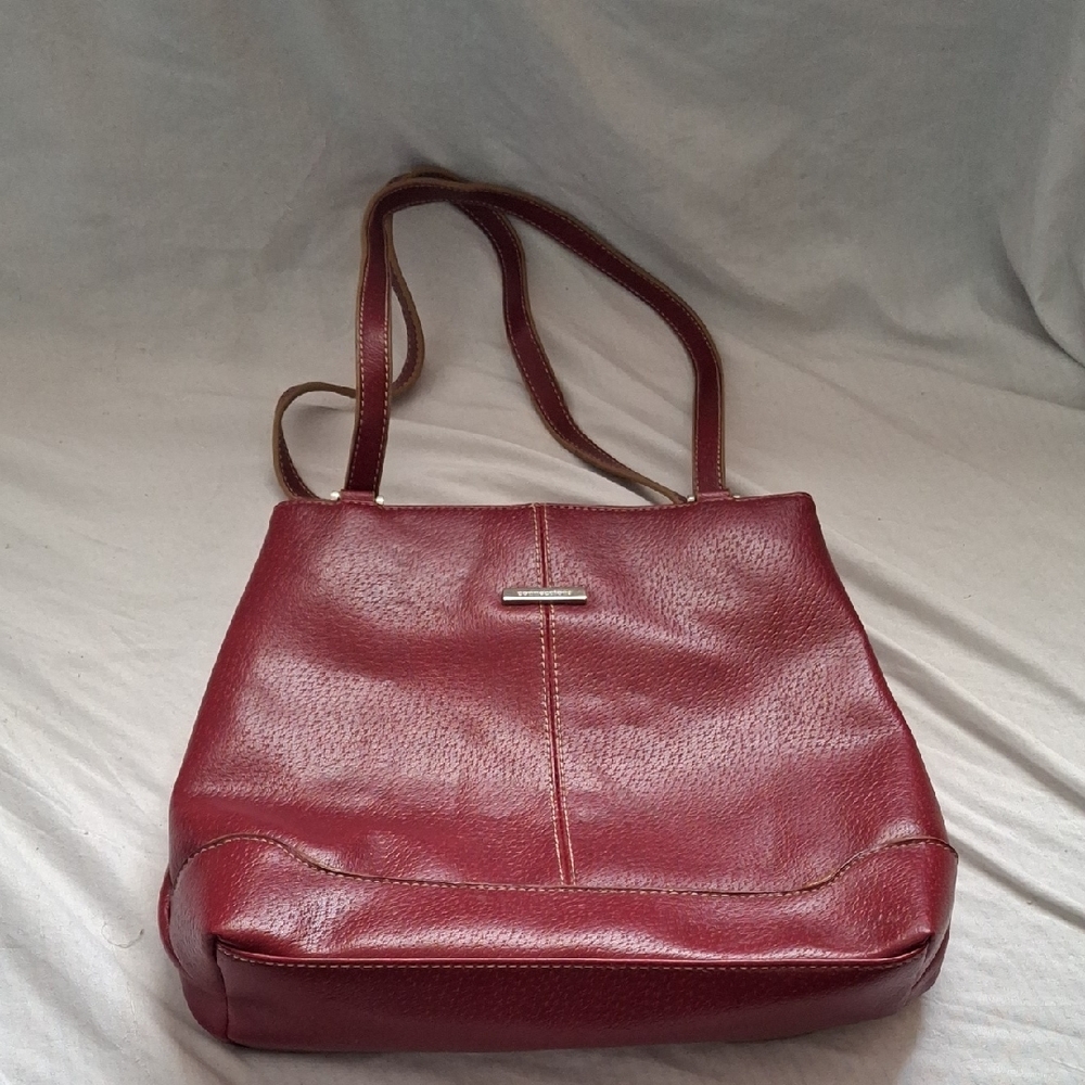 Chic Burgundy Leather Shoulder Bag